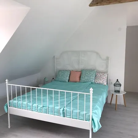 Fügekert - Bed&wine Vendégház Zánka