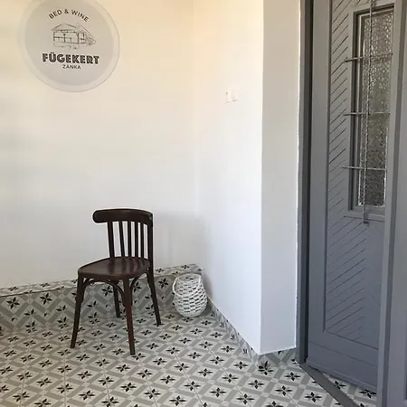 Maison d'hôtes Fuegekert - Bed&wine 4*
