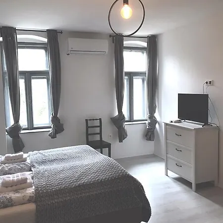 Vendégház Fügekert - Bed&wine Zánka